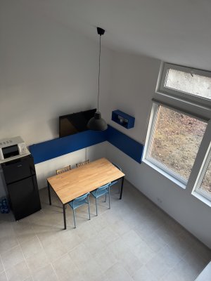 Jídelní kout se stolem